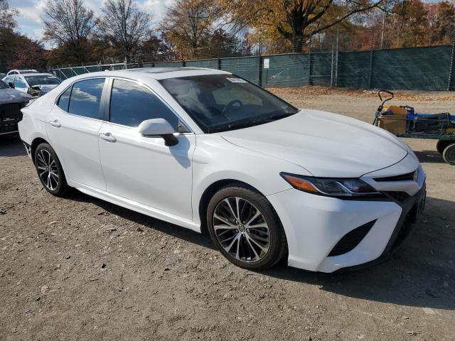 4T1B11HK6JU571225 - 2018 TOYOTA CAMRY L 白色 照片 4