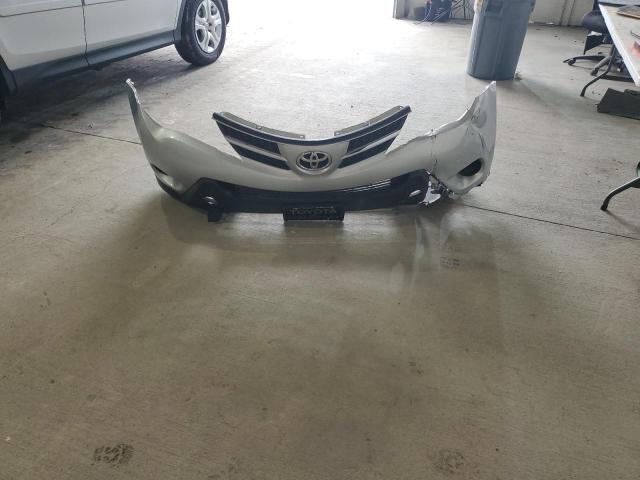 JTMBFREVXFD112001 - 2015 TOYOTA RAV4 LE SILVER photo 13