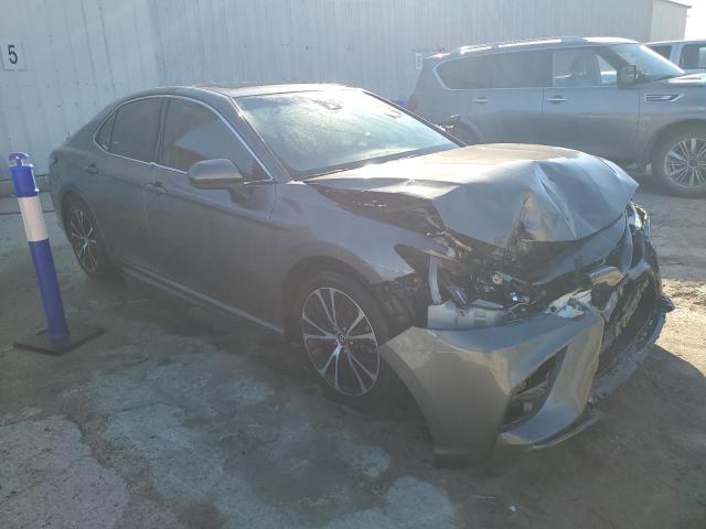 4T1B11HKXKU282592 - 2019 TOYOTA CAMRY L GRAY photo 4