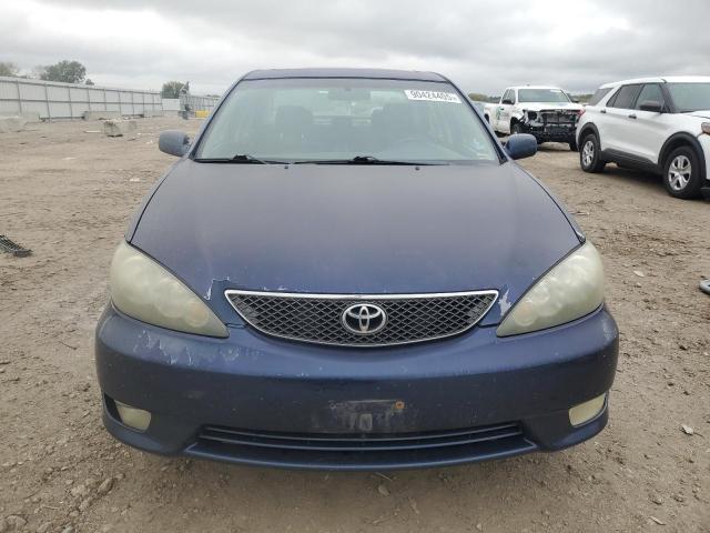4T1BE32K95U010533 - 2005 TOYOTA CAMRY LE BLUE photo 5