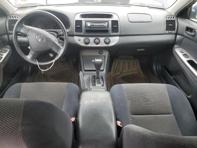 4T1BE32K95U010533 - 2005 TOYOTA CAMRY LE BLUE photo 8