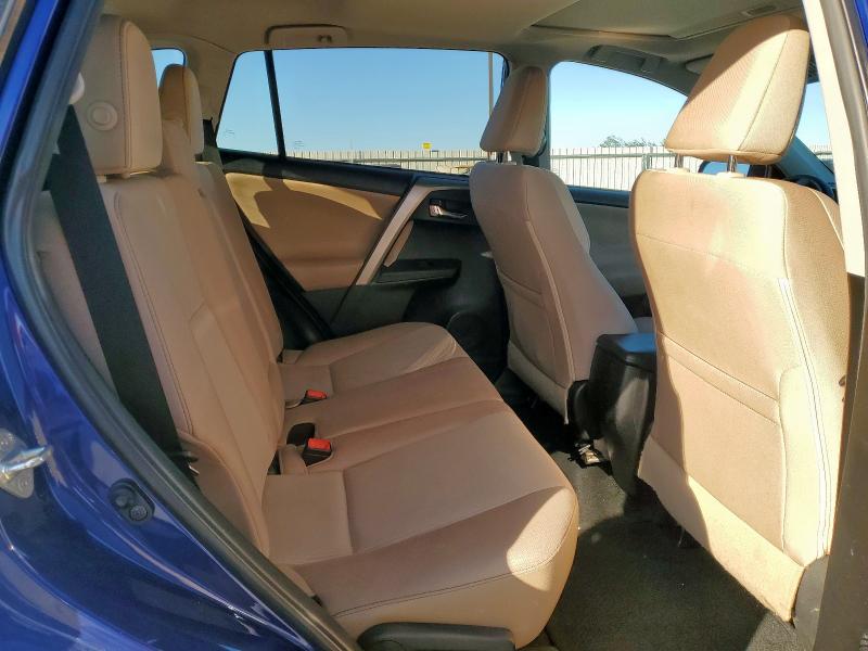 2T3RFREV6FW371800 - 2015 TOYOTA RAV4 XLE BLUE photo 10