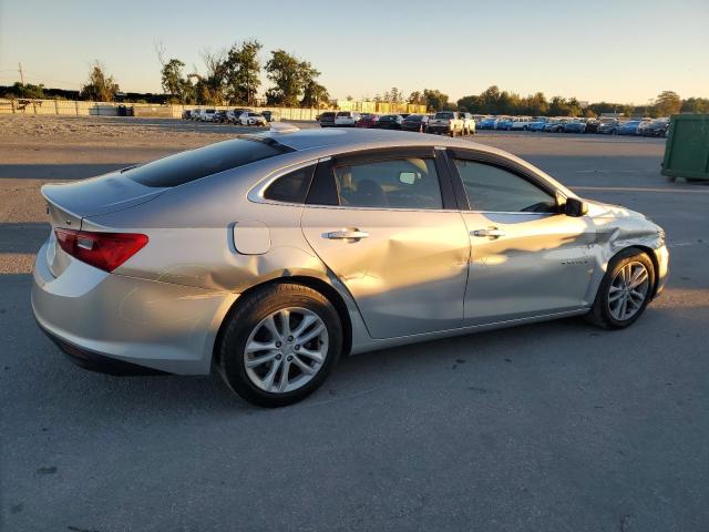 1G1ZD5ST0JF183066 - 2018 CHEVROLET MALIBU LT Silber Foto 3