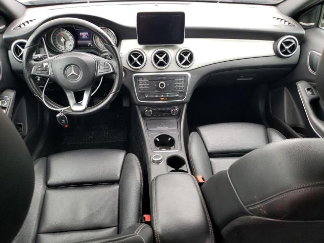 WDCTG4EB5GJ256868 - 2016 MERCEDES-BENZ GLA 250 黑色 照片 8