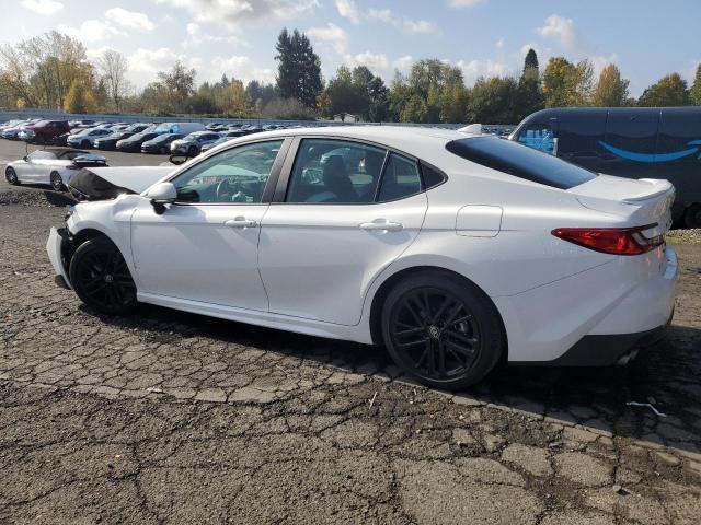 4T1DAACK0SU119885 - 2025 TOYOTA CAMRY XSE WHITE photo 2