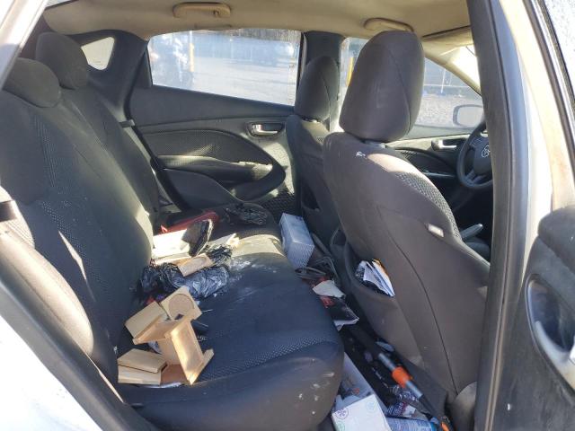 1C3CDFAA9FD375340 - 2015 DODGE DART SE WHITE photo 10