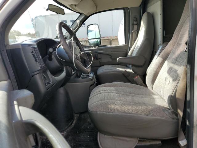 1GBJG31U471206370 - 2007 CHEVROLET EXPRESS 白色 照片 5