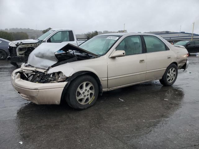 1999 TOYOTA CAMRY LE, 