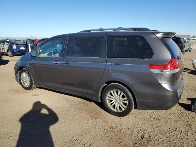 5TDYK3DCXDS365887 - 2013 TOYOTA SIENNA XLE Grau Foto 2