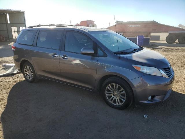 5TDYK3DCXDS365887 - 2013 TOYOTA SIENNA XLE Grau Foto 4