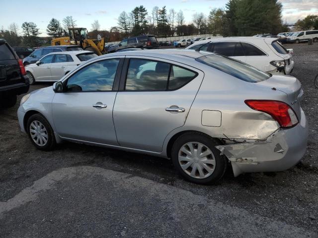 3N1CN7AP3CL896470 - 2012 NISSAN VERSA S 银色 照片 2