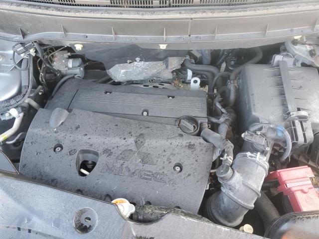 JA4AP3AU3KU012684 - 2019 MITSUBISHI OUTLANDER ES Boz foto 12