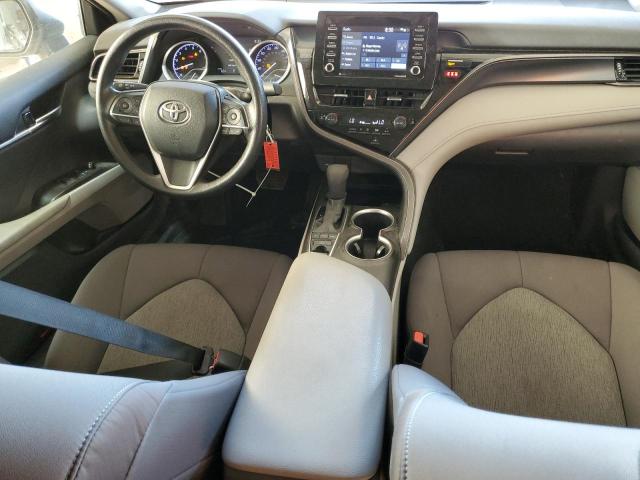 4T1C11BK3NU057724 - 2022 TOYOTA CAMRY LE SILVER photo 8