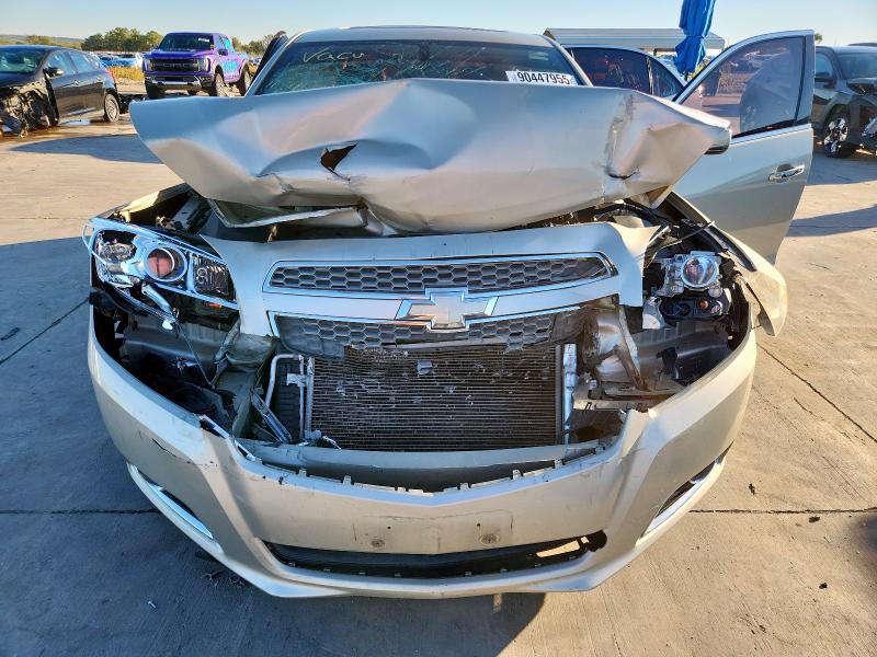 1G11H5SA1DF269975 - 2013 CHEVROLET MALIBU LTZ SILVER photo 11