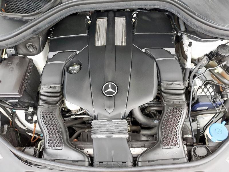 4JGDF6EE1FA557912 - 2015 MERCEDES-BENZ GL 450 4MATIC WHITE photo 12