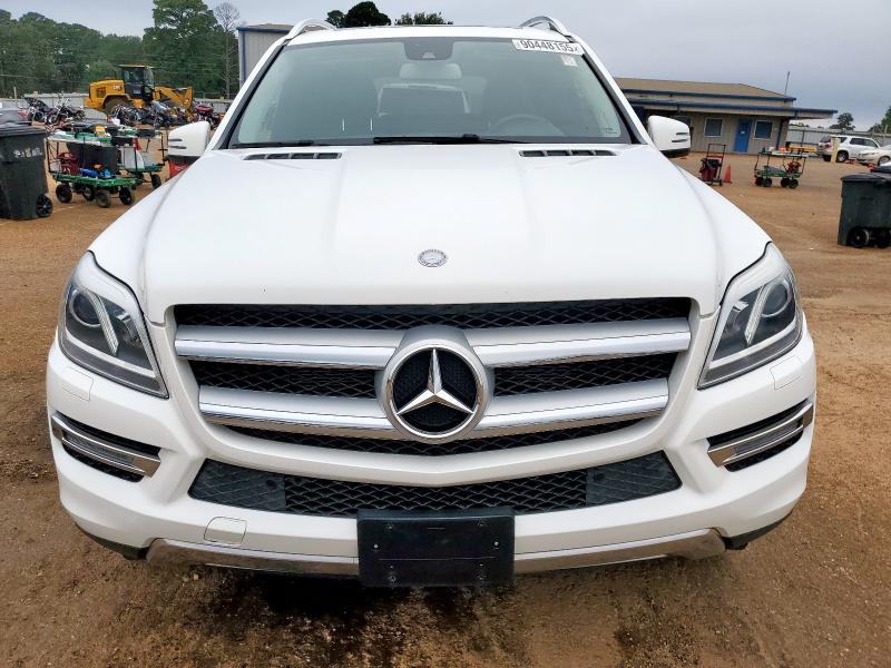 4JGDF6EE1FA557912 - 2015 MERCEDES-BENZ GL 450 4MATIC WHITE photo 5