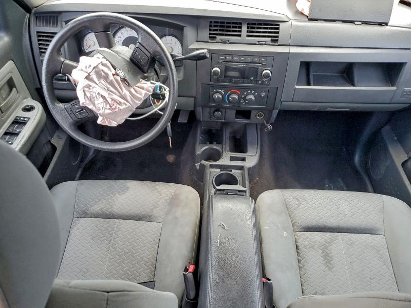 1D7HW38P69S810633 - 2009 DODGE DAKOTA SXT წითელი ფოტო 8