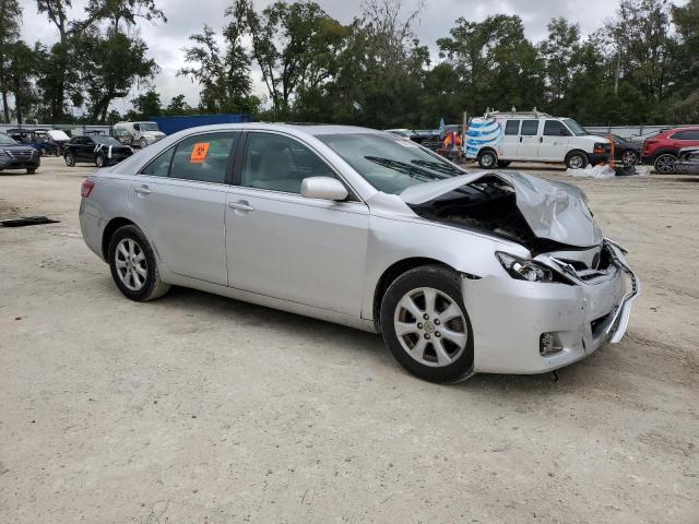 4T1BF3EK2AU071046 - 2010 TOYOTA CAMRY BASE SILVER photo 4