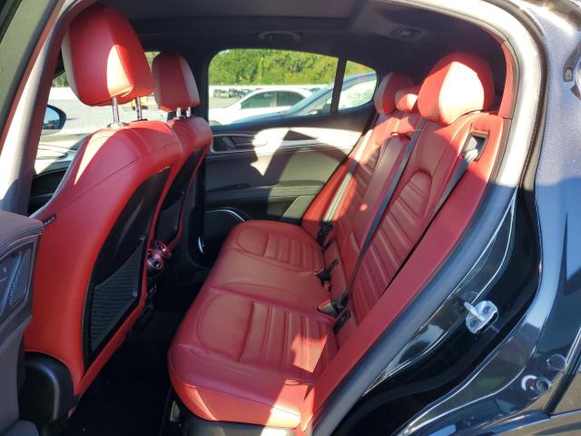 ZASPAKBN1N7D28582 - 2022 ALFA ROMEO STELVIO TI 黑色 照片 11