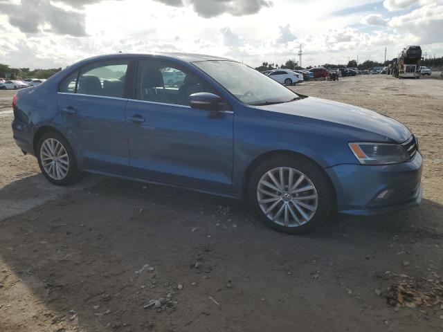 3VWD07AJ3FM414376 - 2015 VOLKSWAGEN JETTA SE BLUE photo 4
