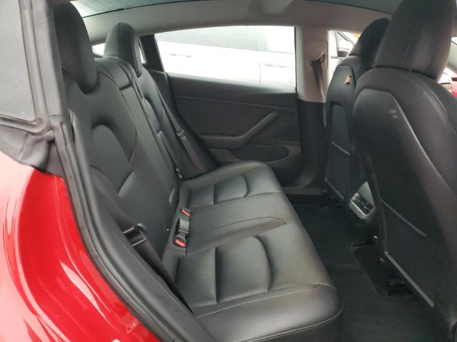 5YJ3E1EB3JF119923 - 2018 TESLA MODEL 3 წითელი ფოტო 10