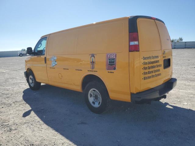 1GCWGAFP6K1262974 - 2019 CHEVROLET EXPRESS YELLOW photo 2