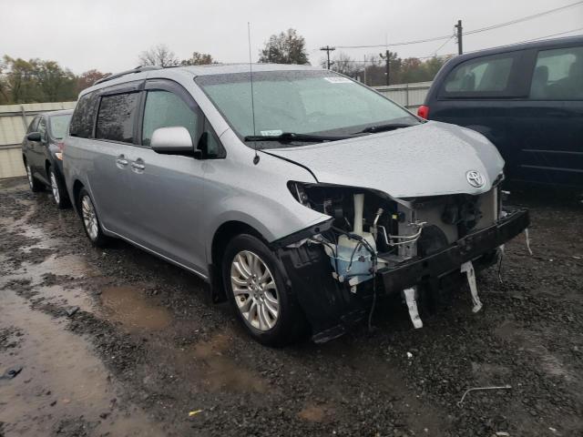 5TDYK3DC7ES463003 - 2014 TOYOTA SIENNA XLE SILVER photo 4