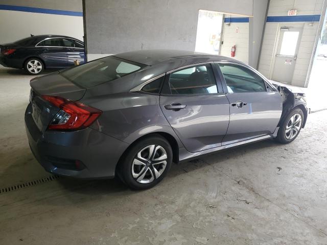 2HGFC2F59JH596692 - 2018 HONDA CIVIC LX 灰色 照片 3
