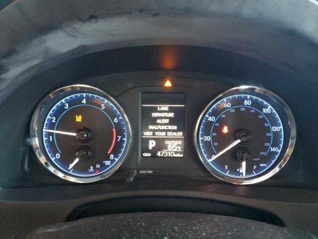 5YFBURHE1JP846131 - 2018 TOYOTA COROLLA L WHITE photo 9