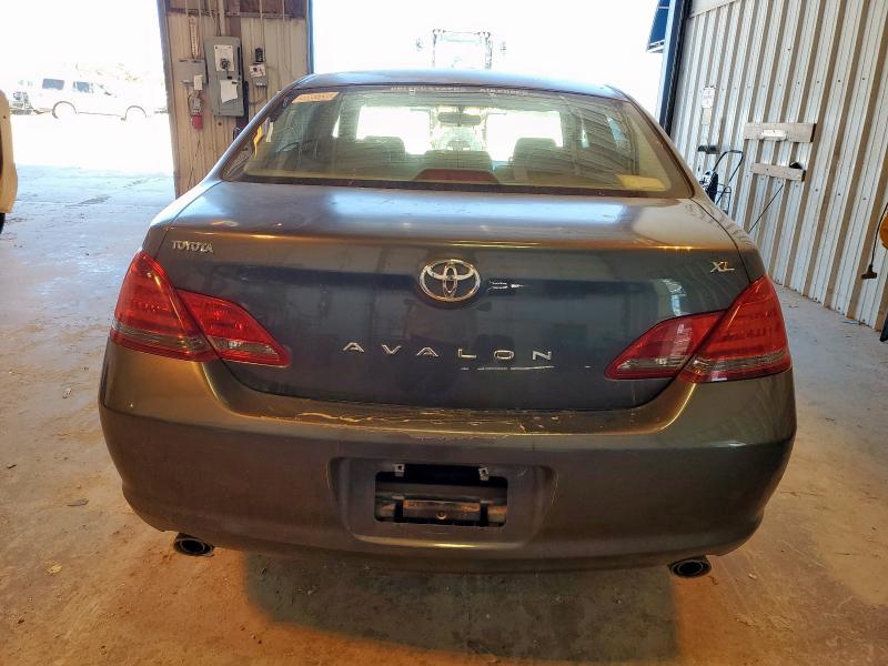 4T1BK36B68U268774 - 2008 TOYOTA AVALON XL GRAY photo 6