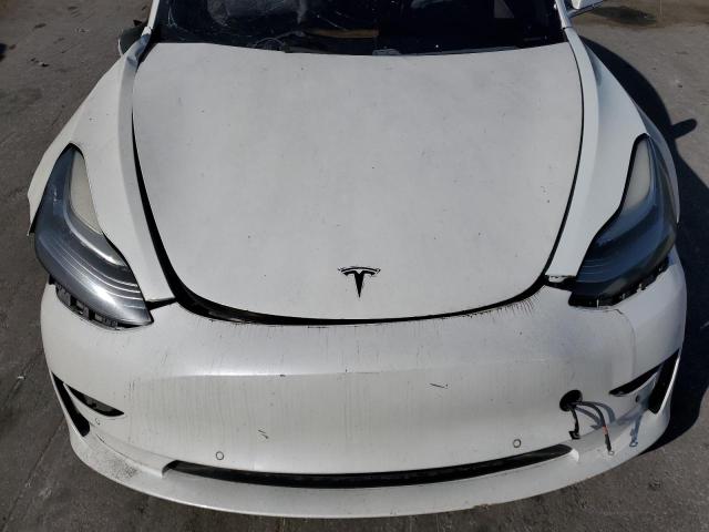 5YJ3E1EB5KF487411 - 2019 TESLA MODEL 3 Weiß Foto 11