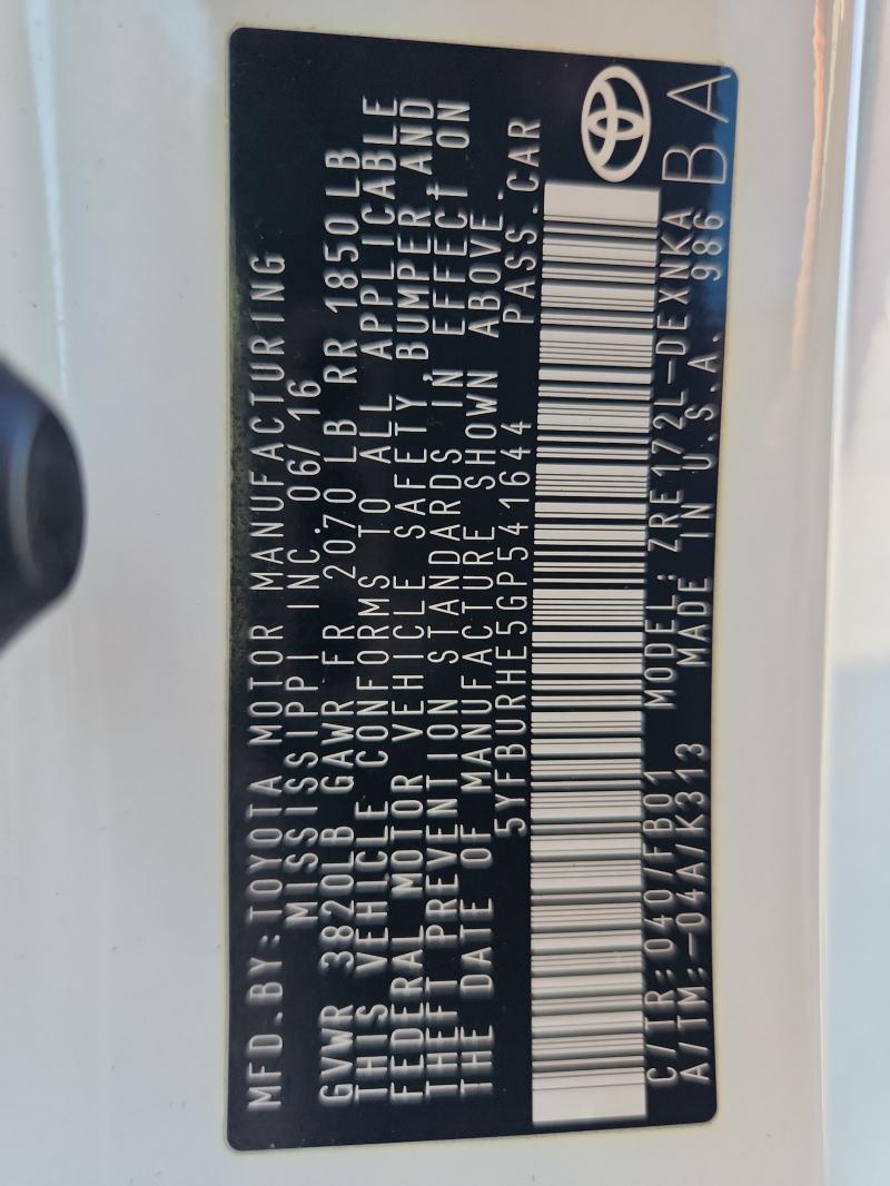 5YFBURHE5GP541644 - 2016 TOYOTA COROLLA L 白色 照片 12