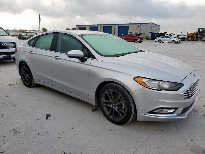 3FA6P0HDXJR240192 - 2018 FORD FUSION SE ვერცხლისფერი ფოტო 4