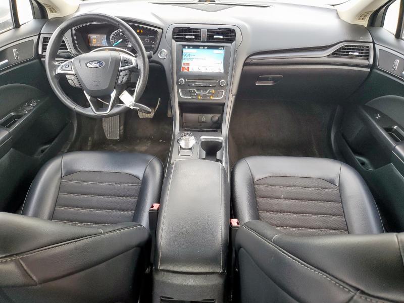 3FA6P0HDXJR240192 - 2018 FORD FUSION SE ვერცხლისფერი ფოტო 8