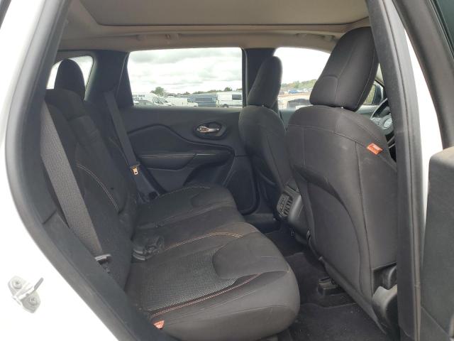 1C4PJLCB7HW540707 - 2017 JEEP CHEROKEE LATITUDE WHITE photo 11