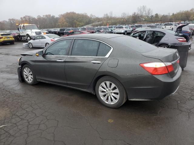 1HGCR2F77DA271576 - 2013 HONDA ACCORD EX 绿色 照片 2