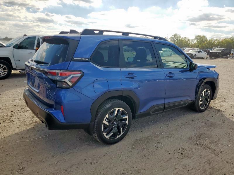 JF2SLSRD5SH426659 - 2025 SUBARU FORESTER LIMITED BLUE photo 3