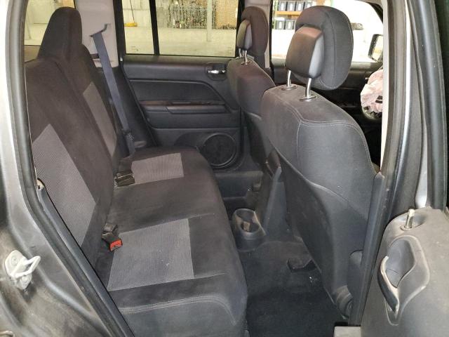 1J4NF1GB5BD263804 - 2011 JEEP PATRIOT SPORT GRAY photo 11