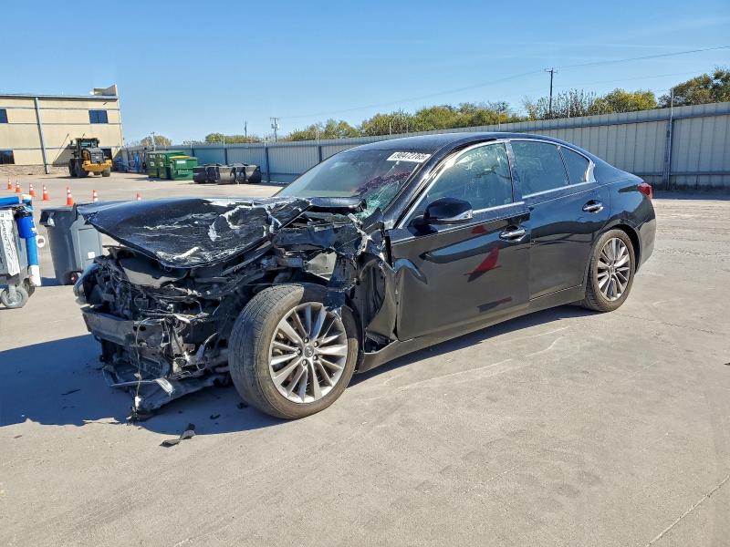 2018 INFINITI Q50 LUXE, 