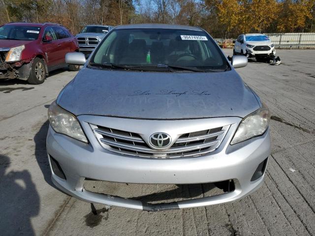 2T1BU4EE6DC945653 - 2013 TOYOTA COROLLA BASE ვერცხლისფერი ფოტო 5