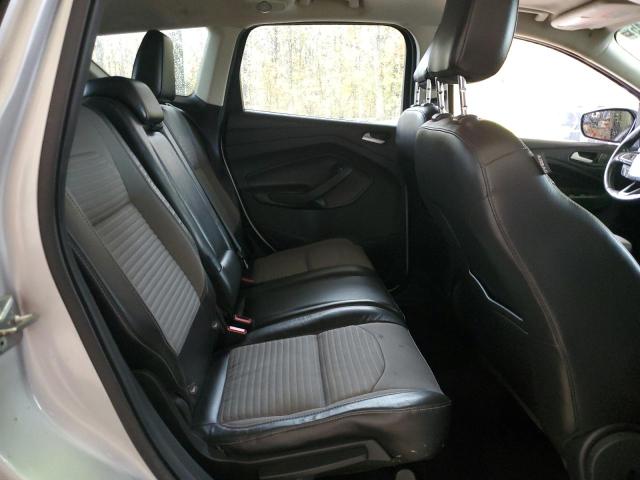 1FMCU9GD9JUA06268 - 2018 FORD ESCAPE SE Srebrny zdjęcie 11