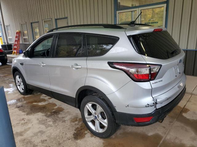 1FMCU9GD9JUA06268 - 2018 FORD ESCAPE SE Srebrny zdjęcie 2