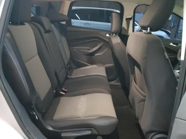 1FMCU0GD3JUC58772 - 2018 FORD ESCAPE SE Silber Foto 11