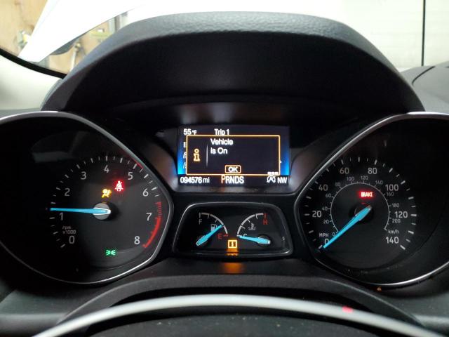 1FMCU0GD3JUC58772 - 2018 FORD ESCAPE SE Silber Foto 9