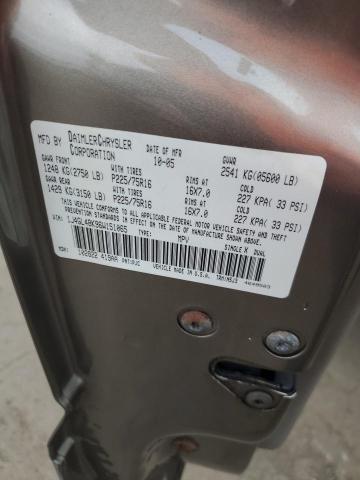 1J4GL48K96W151065 - 2006 JEEP LIBERTY SPORT TAN photo 13