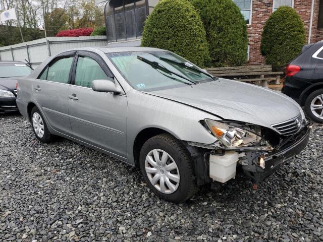 4T1BE32K25U500893 - 2005 TOYOTA CAMRY LE SILVER photo 4