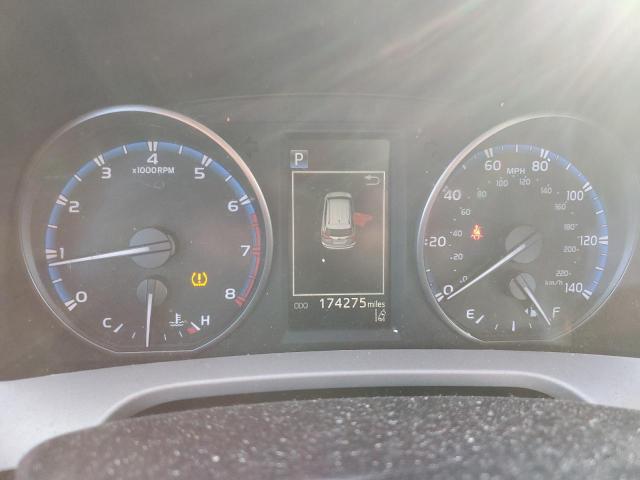 2T3BFREV1HW609752 - 2017 TOYOTA RAV4 LE SILVER photo 9