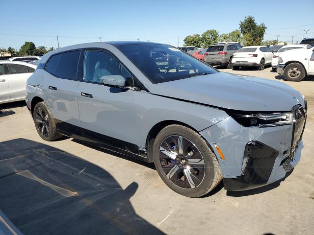 WB523CF07RCN65894 - 2024 BMW IX XDRIVE50 GRAY photo 4