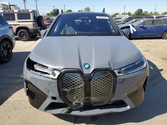 WB523CF07RCN65894 - 2024 BMW IX XDRIVE50 GRAY photo 5