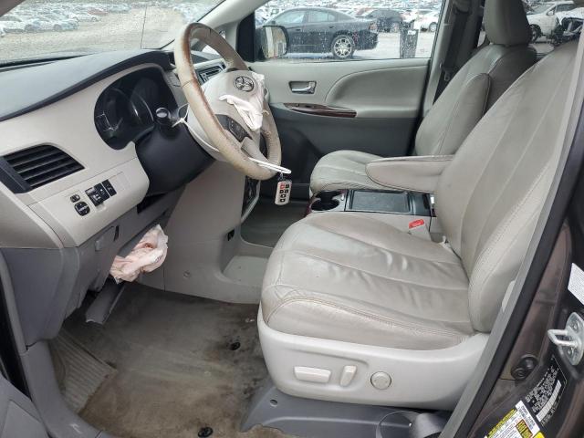 5TDDK3DC9DS067541 - 2013 TOYOTA SIENNA XLE GRAY photo 7